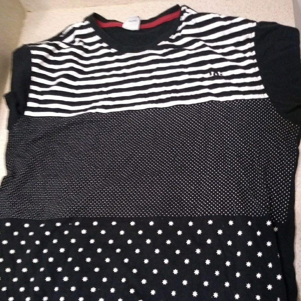 Tee